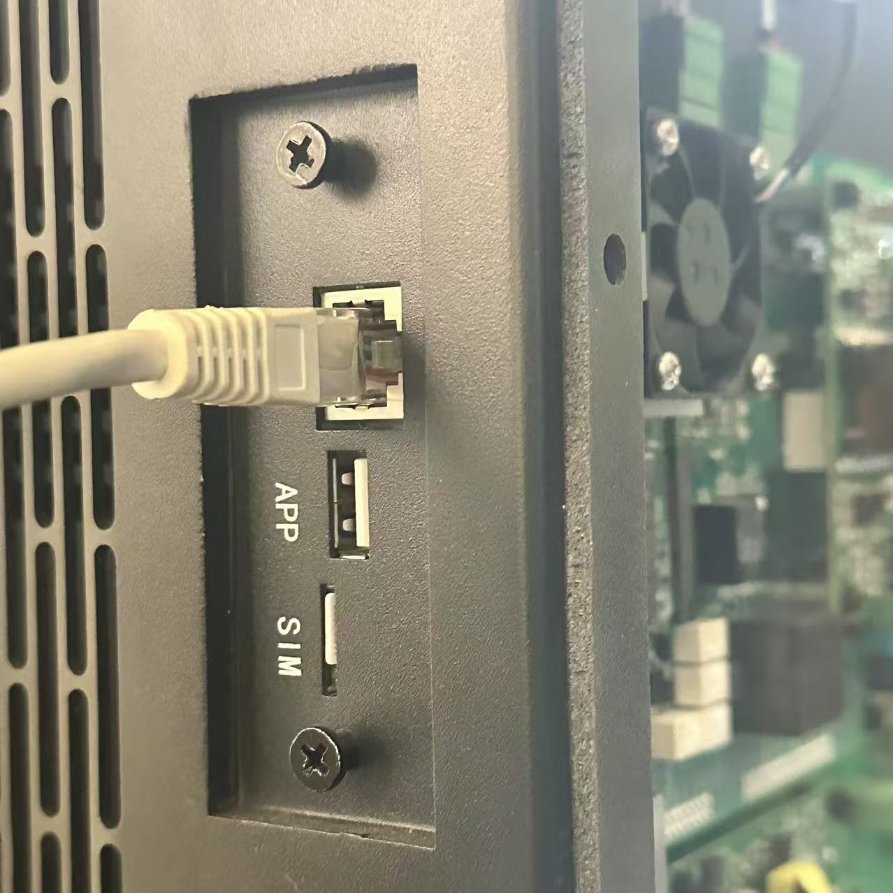 Metal Wall-mount V2G