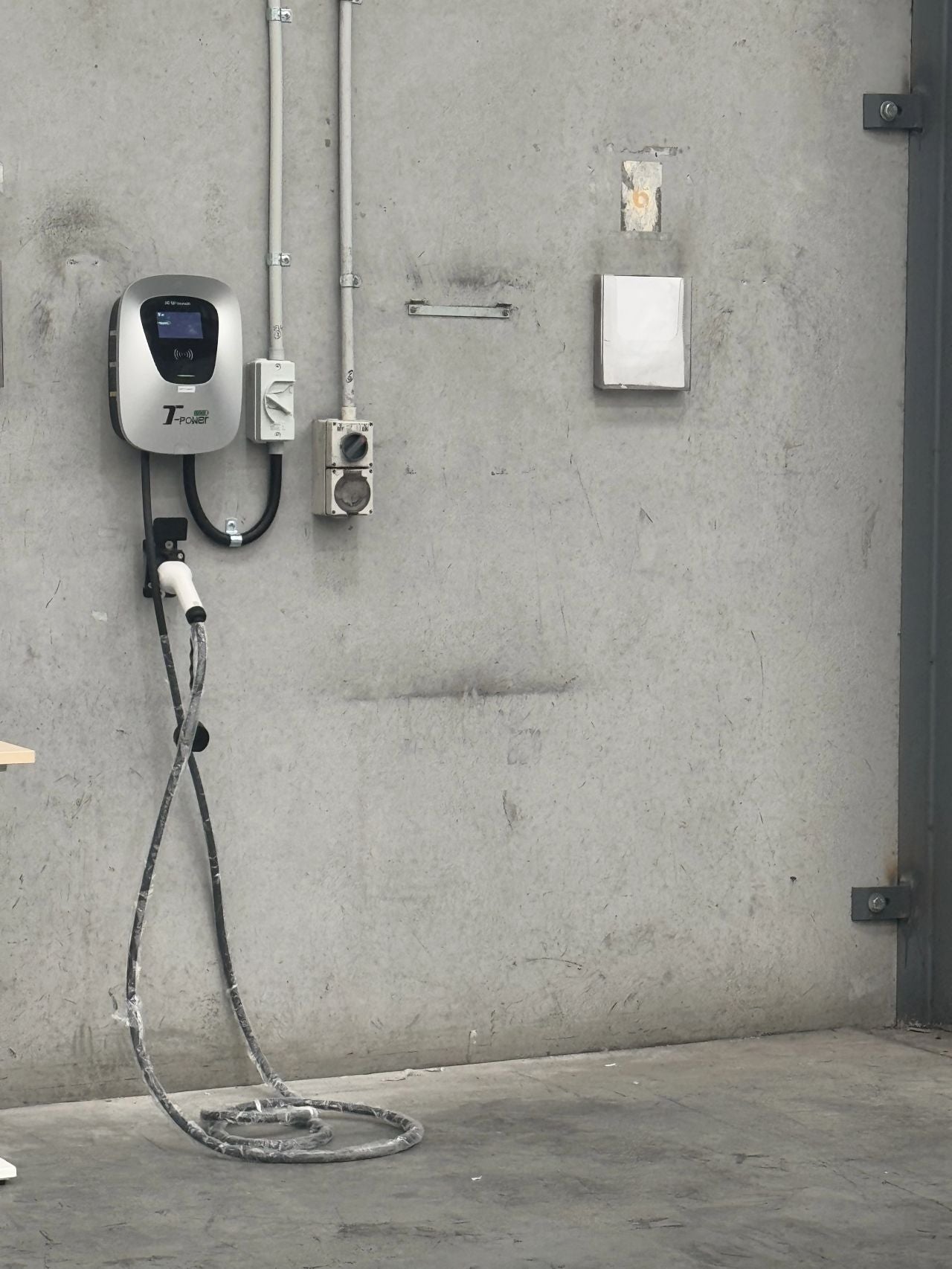 T-Power_Charger_BYD_Distribution_Centre_Derrimut_3.jpg