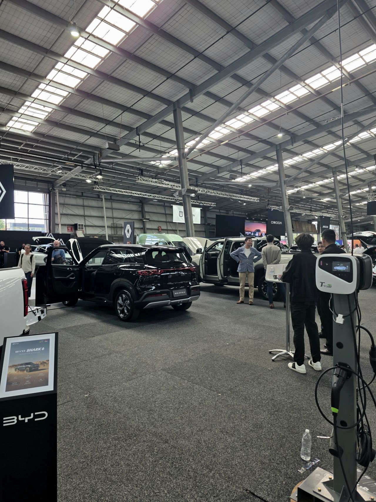 T-Power_Charger_Showacase_BYD_booth_Everything_Electric_2.jpg